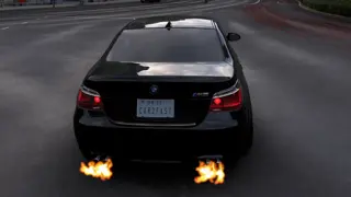 Racing gameplay sample 16:9